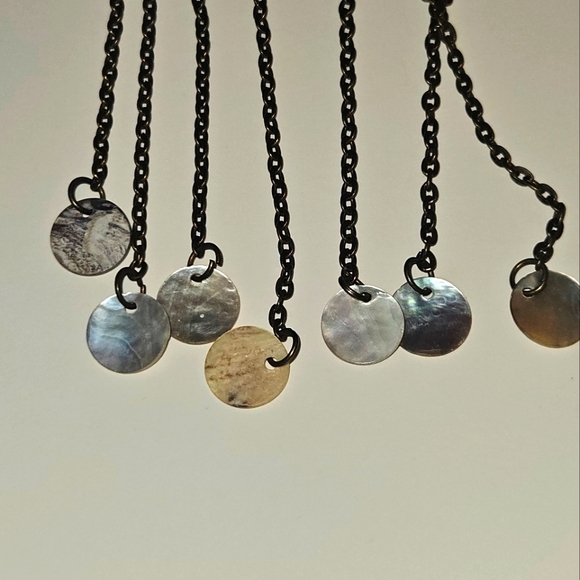 Brooch Vintage 1970's Etruscan Revival Bronze Pin Mother of Pearl Abalone - Picture 4 of 4